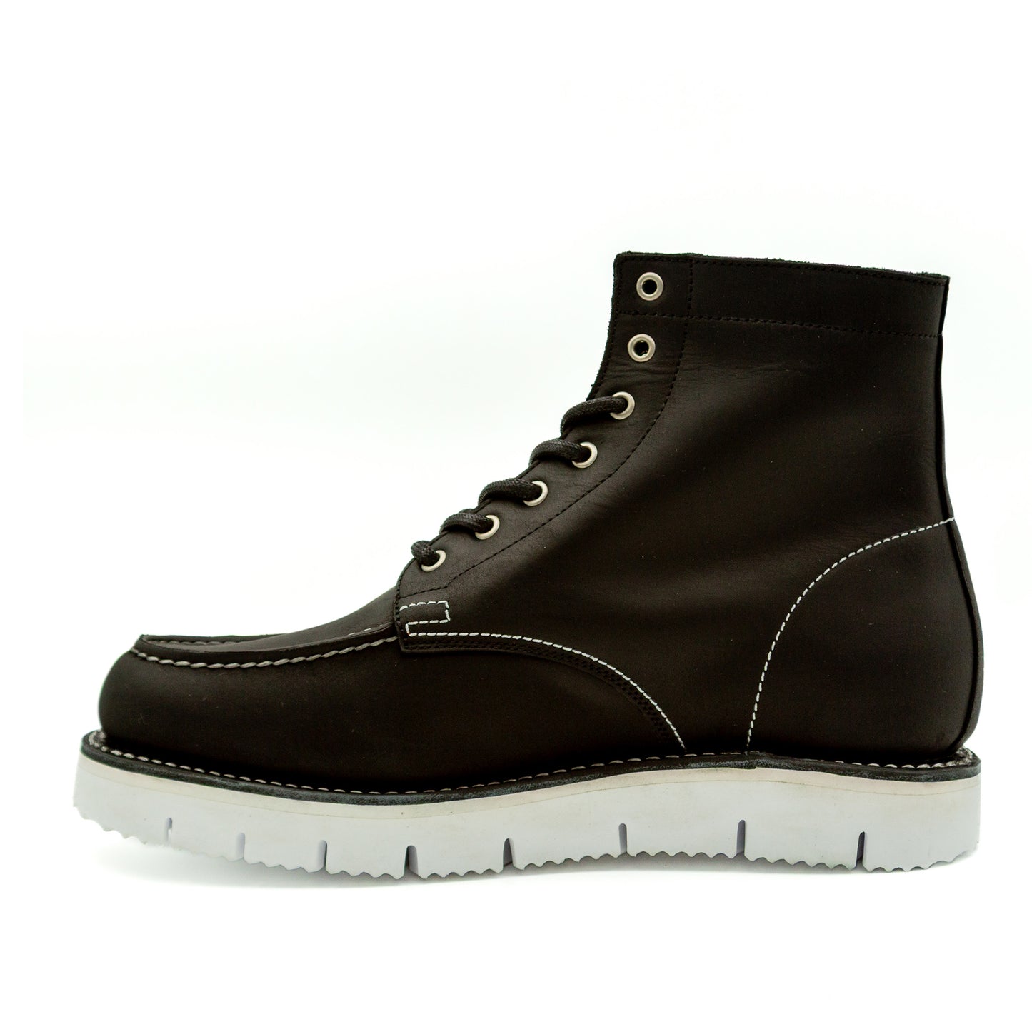 Nygard Moc II Black